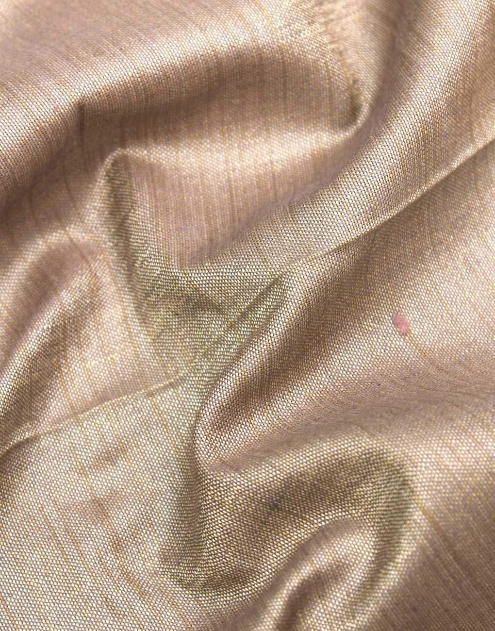 when do i wear maternity clothes